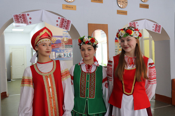В ивановской школе №56 отметили День русско-белорусской дружбы 